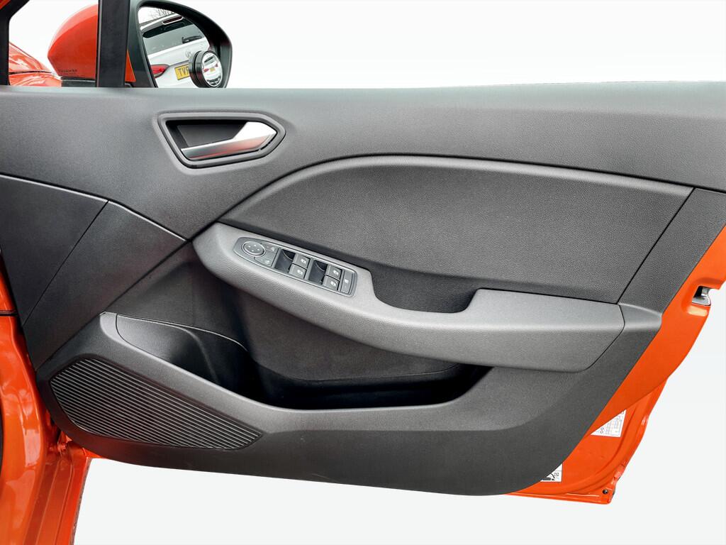 Used Renault Clio 2022 for sale - 77229882: Photo 8