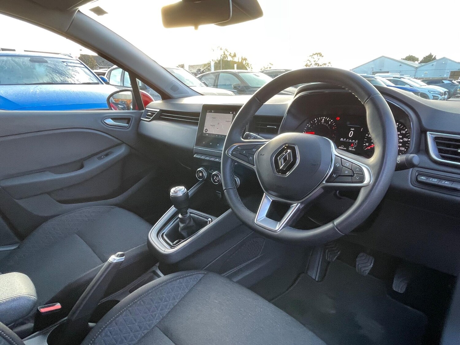 Used Renault Clio 2022 for sale - 76512348: Photo 50