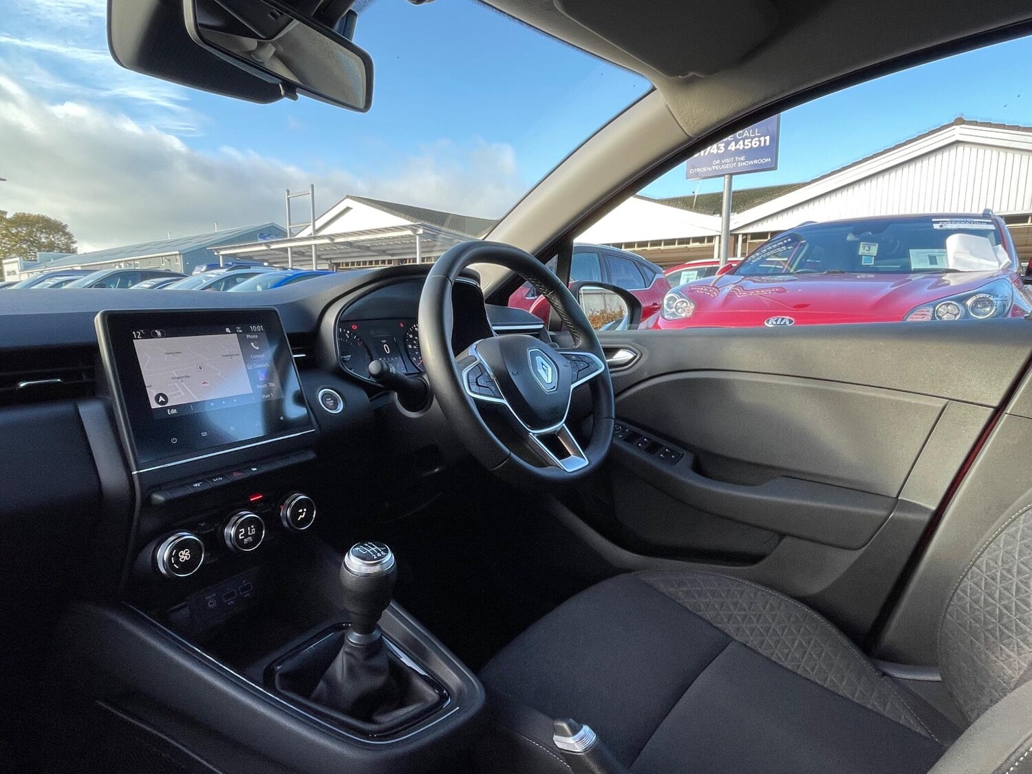 Used Renault Clio 2022 for sale - 76512348: Photo 51