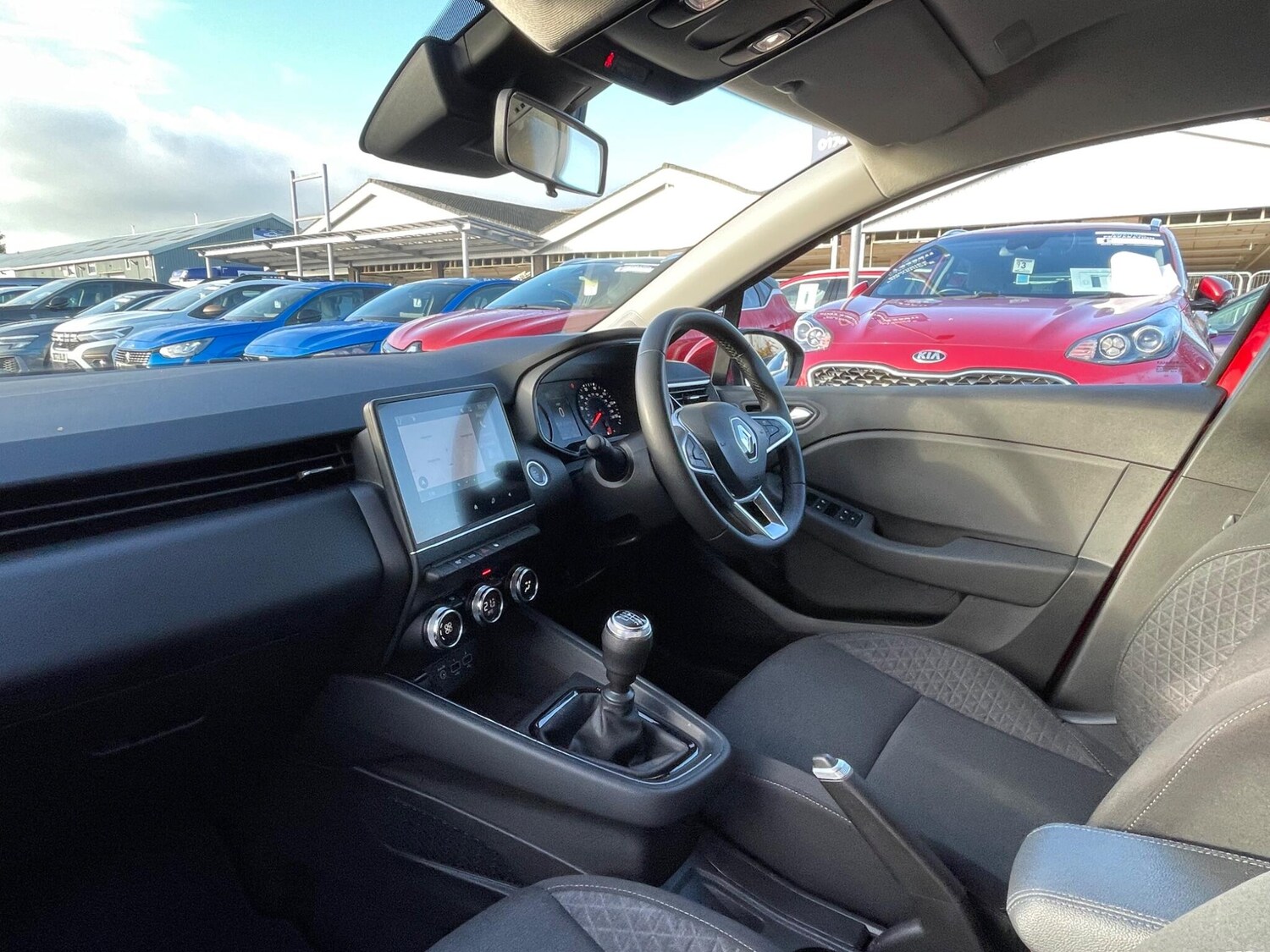 Used Renault Clio 2022 for sale - 76512348: Photo 52