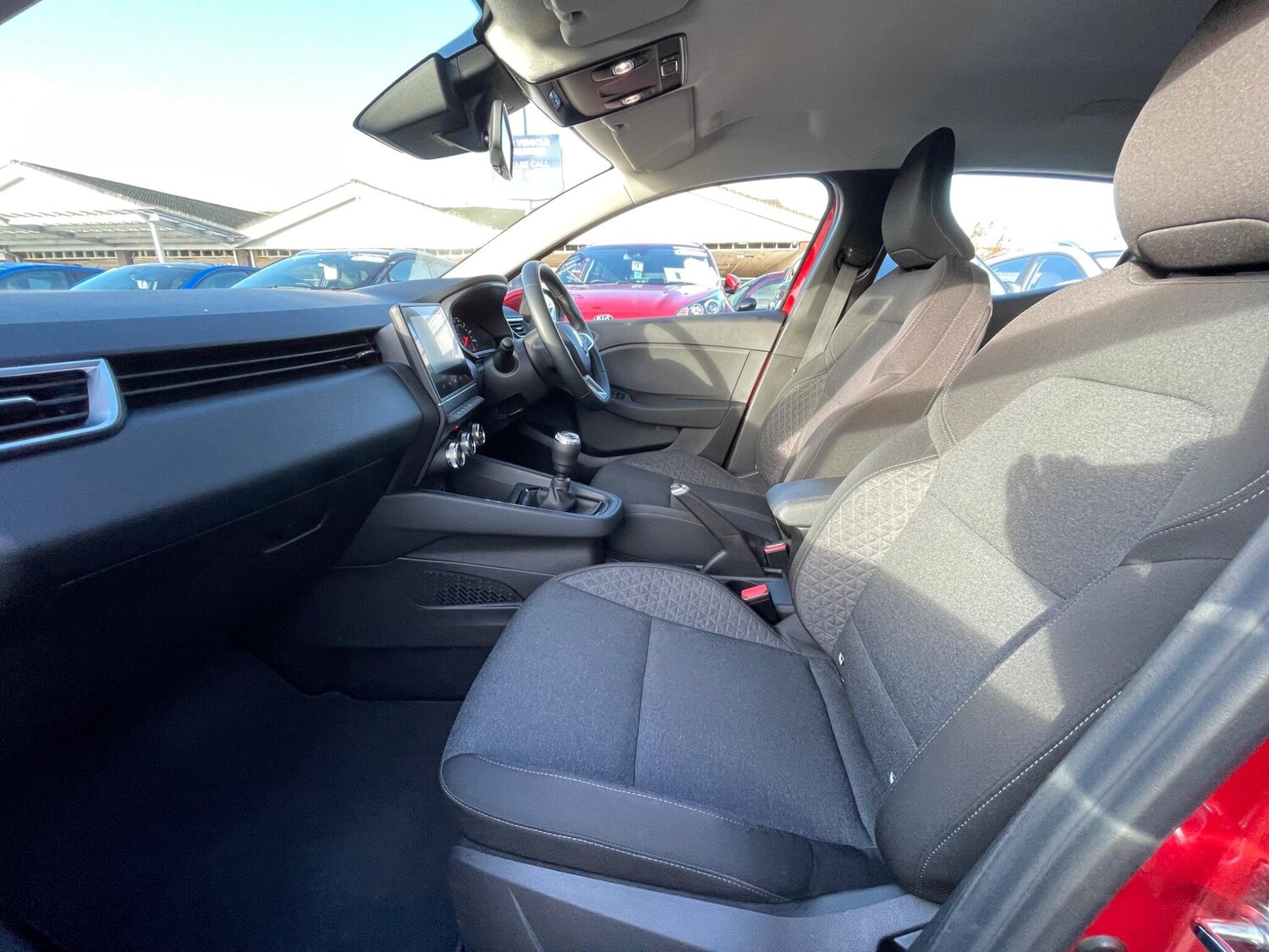 Used Renault Clio 2022 for sale - 76512348: Photo 53