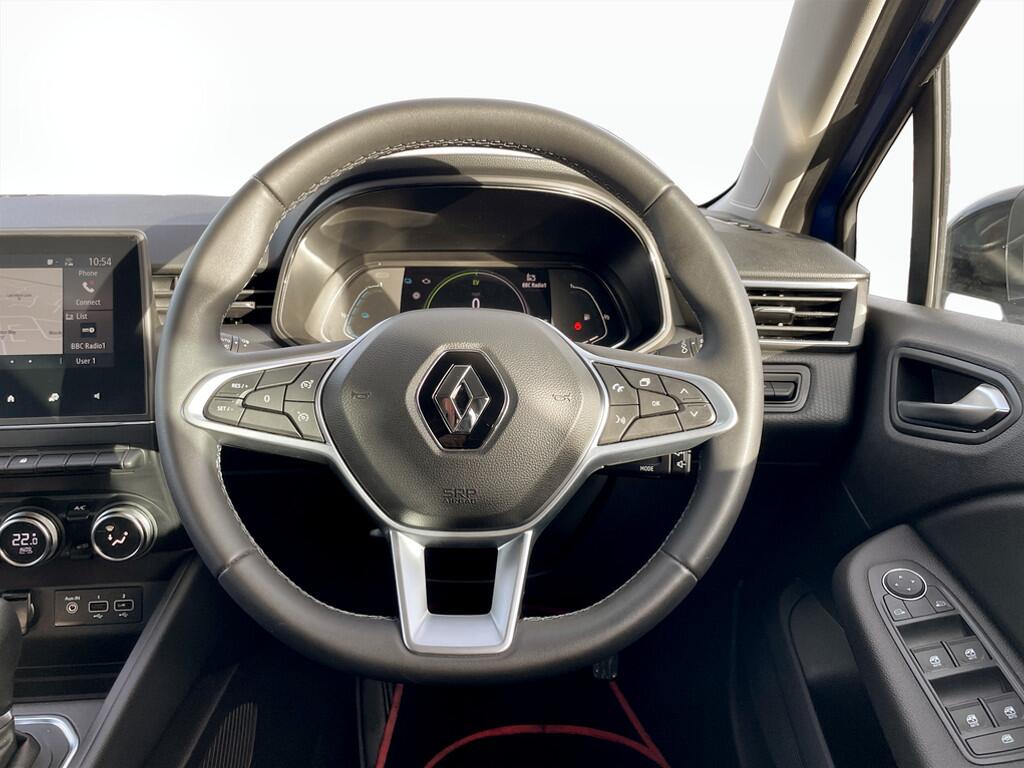 Used Renault Clio 2023 for sale - 76752698: Photo 11