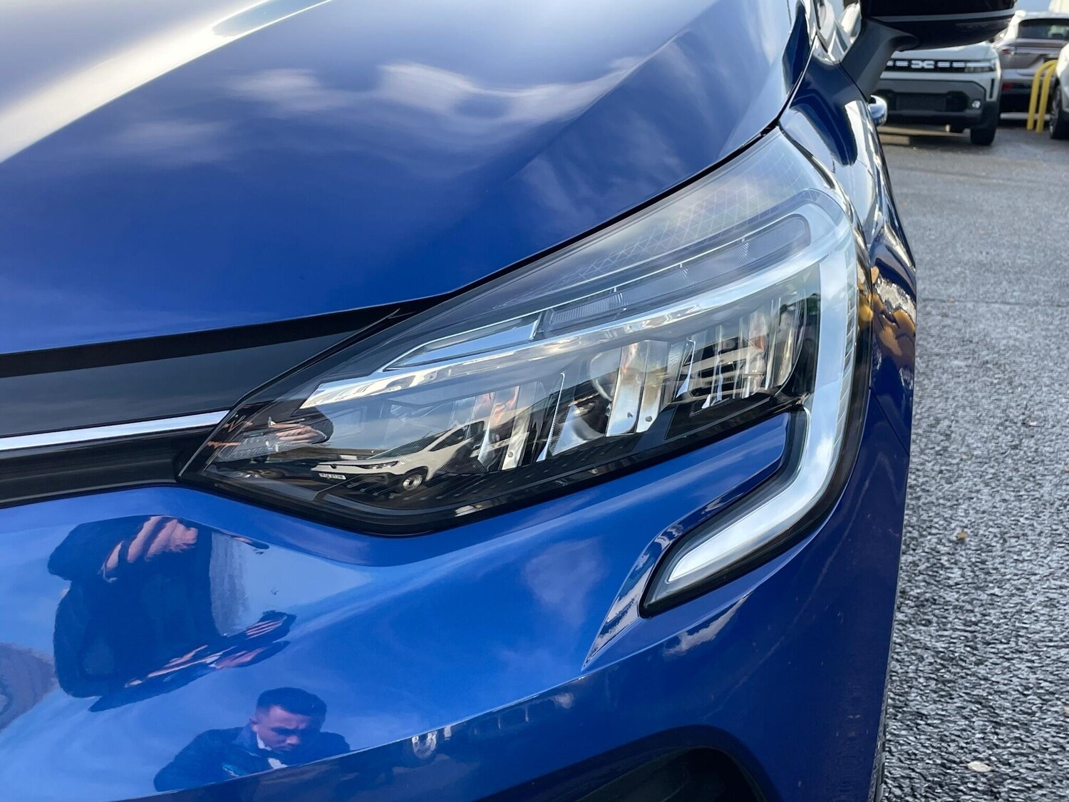 Used Renault Clio 2023 for sale - 76752698: Photo 25