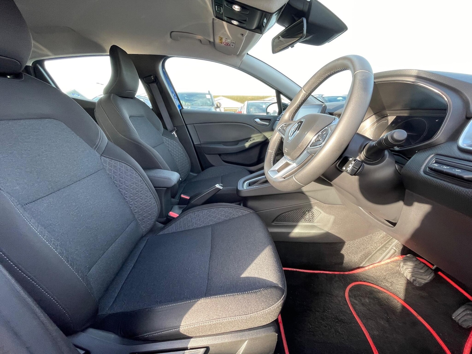 Used Renault Clio 2023 for sale - 76752698: Photo 36