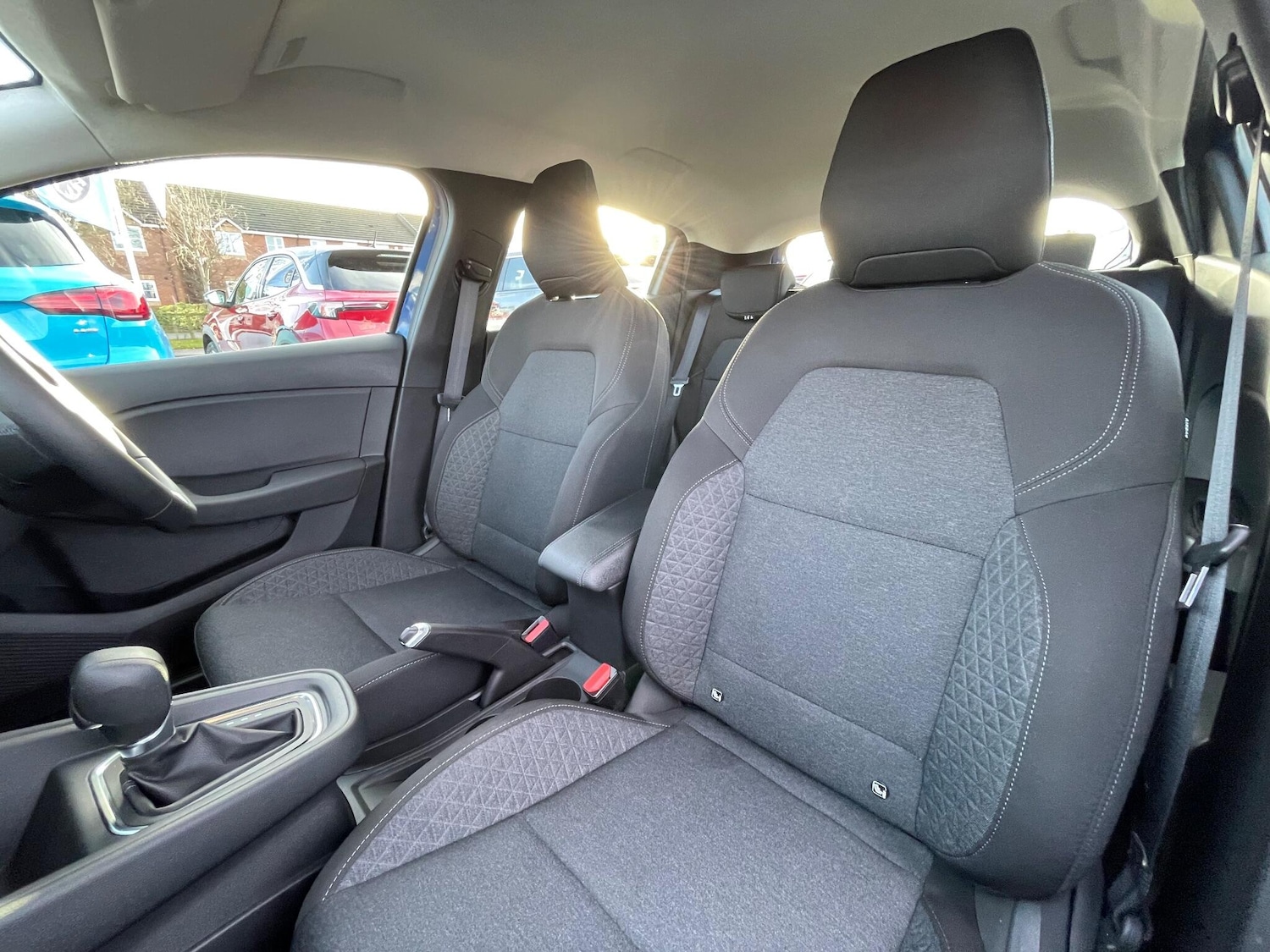 Used Renault Clio 2023 for sale - 76752698: Photo 54