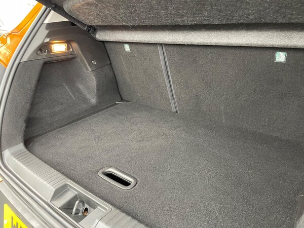 Used Renault Captur 2021 for sale - 75339707: Photo 32