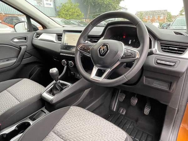 Used Renault Captur 2021 for sale - 75339707: Photo 38