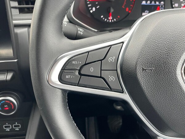 Used Renault Captur 2021 for sale - 75339707: Photo 40