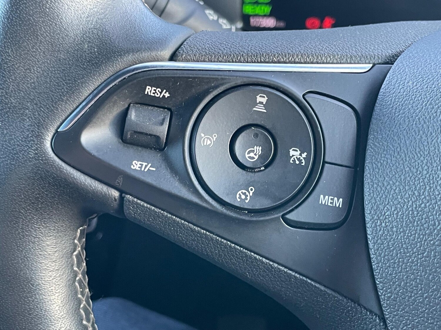 Used Vauxhall Mokka Electric 2022 for sale - 76898633: Photo 36