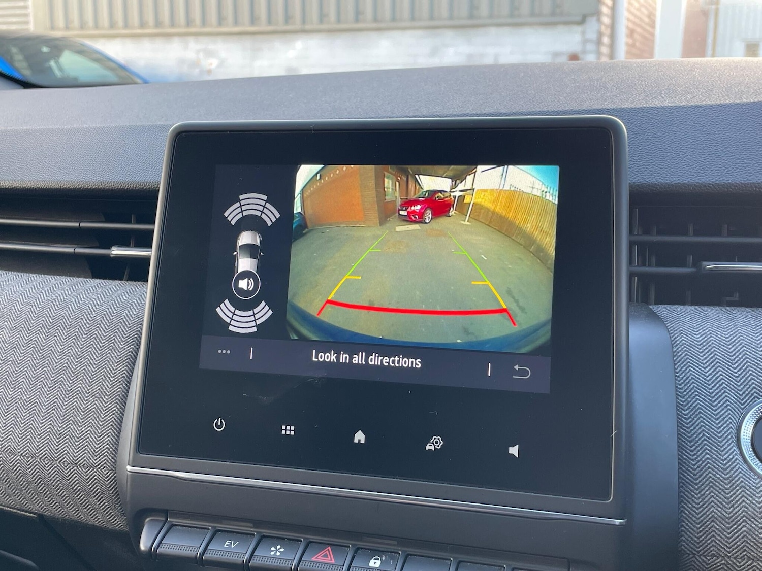 Used Renault Clio 2024 for sale - 77131611: Photo 44