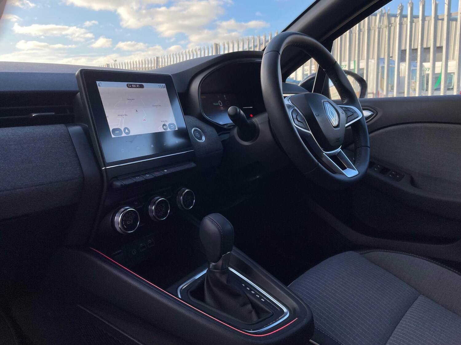 Used Renault Clio 2024 for sale - 77131611: Photo 49