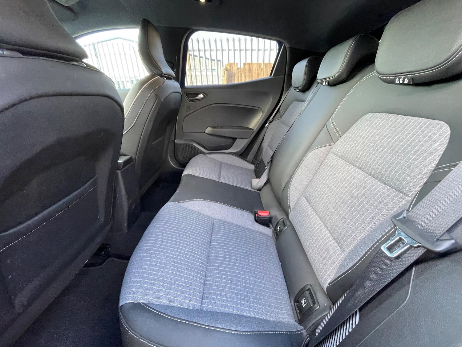 Used Renault Clio 2024 for sale - 77131611: Photo 53