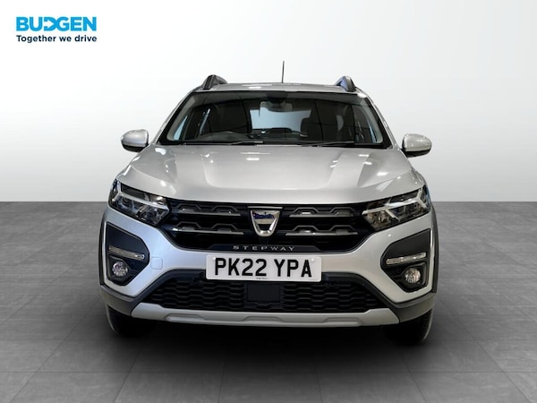 Used Dacia Sandero Stepway 2022 for sale - 75729385: Photo 2