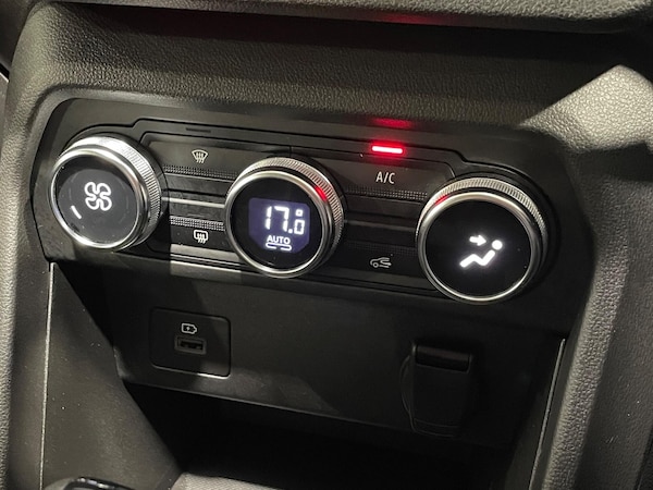 Used Dacia Sandero Stepway 2022 for sale - 75729385: Photo 45