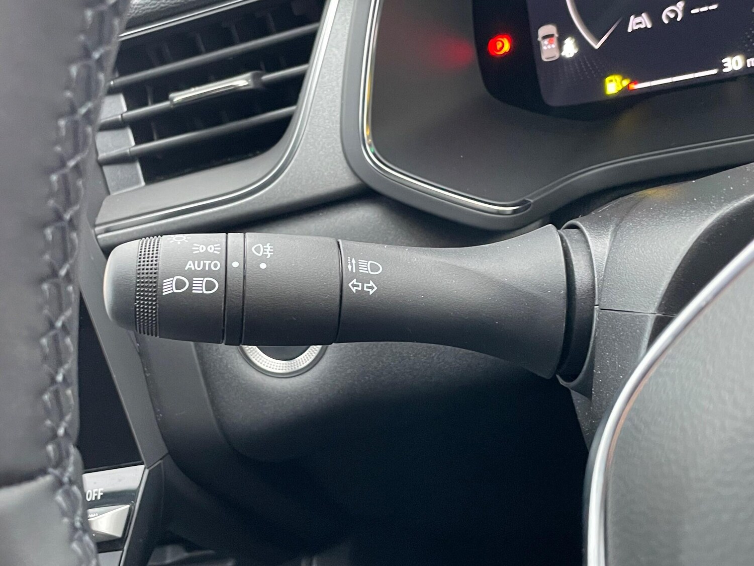 Used Renault Captur 2025 for sale - 77029241: Photo 43