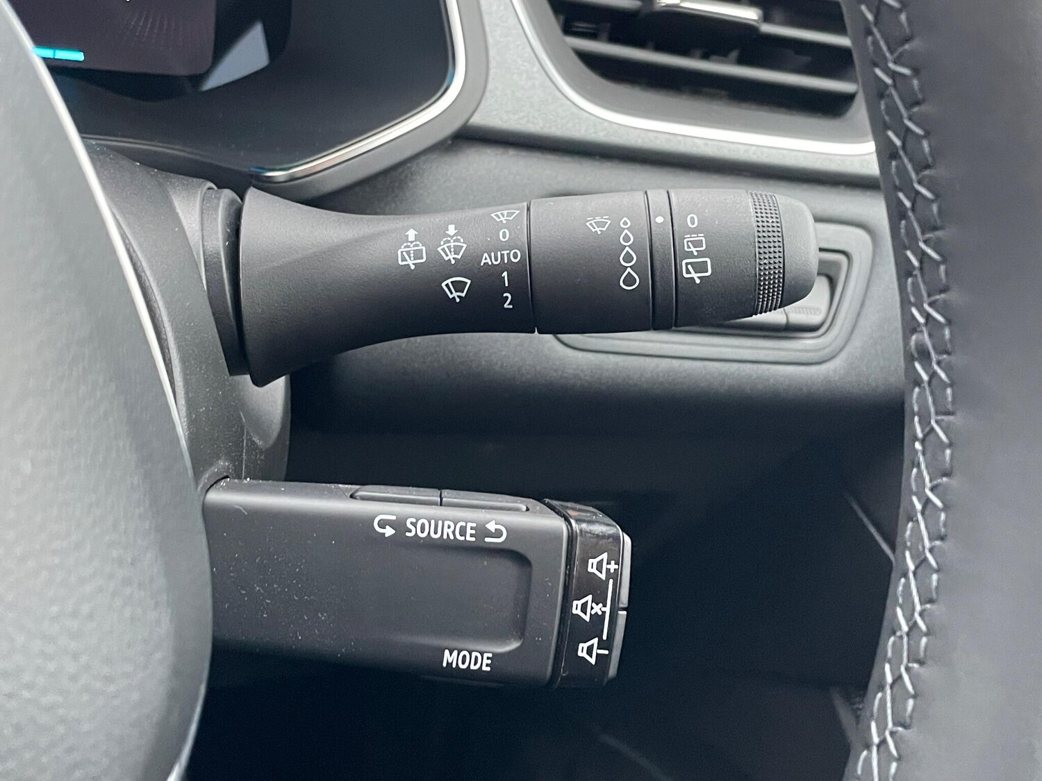 Used Renault Captur 2025 for sale - 77029241: Photo 44