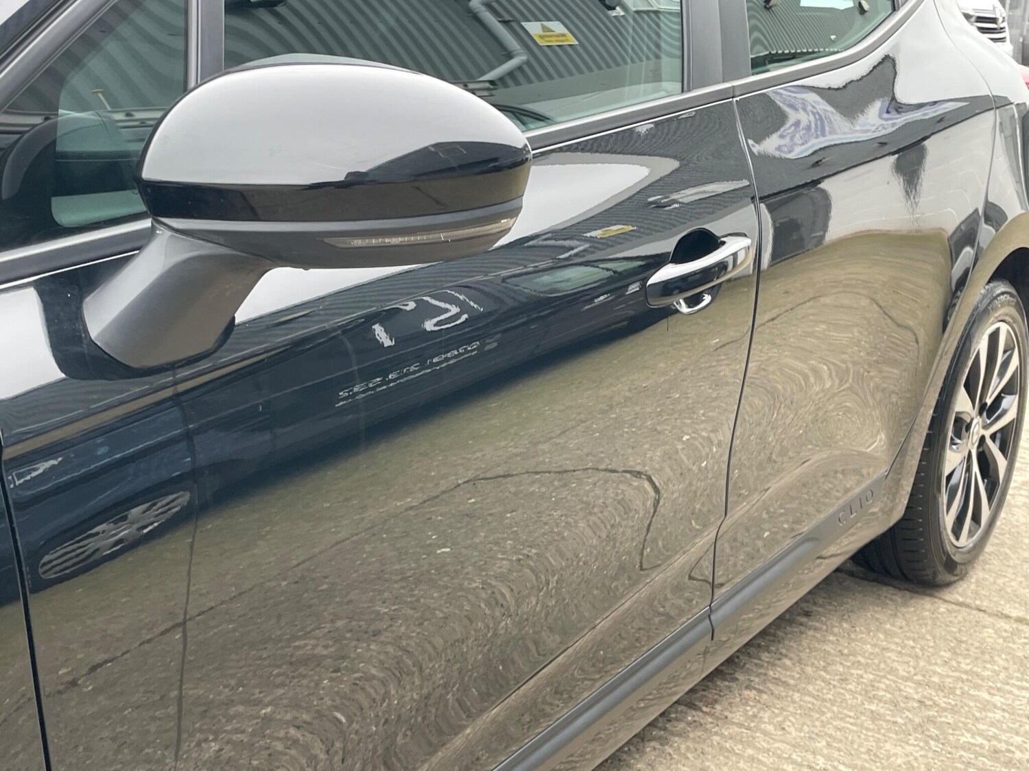 Used Renault Clio for sale - 77597863: Photo 25