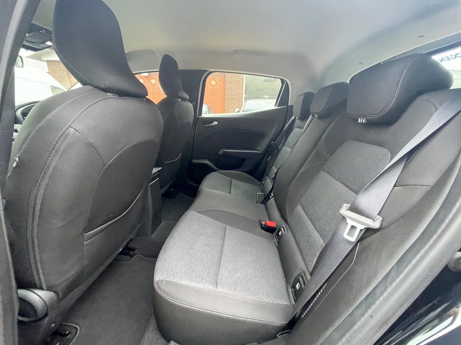 Used Renault Clio for sale - 77597863: Photo 50