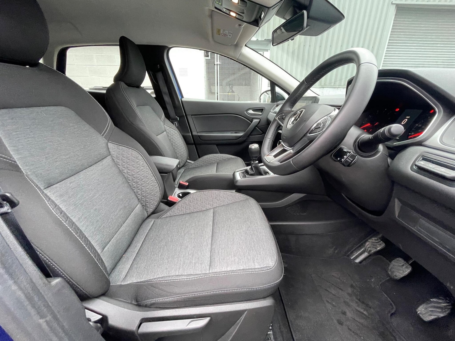 Used Renault Captur 2022 for sale - 77538335: Photo 38