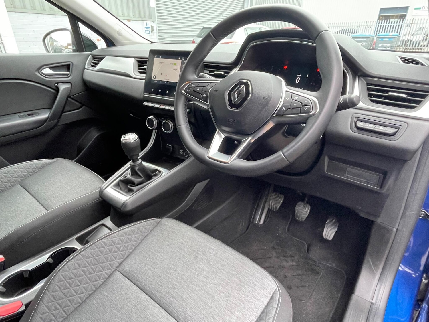 Used Renault Captur 2022 for sale - 77538335: Photo 39