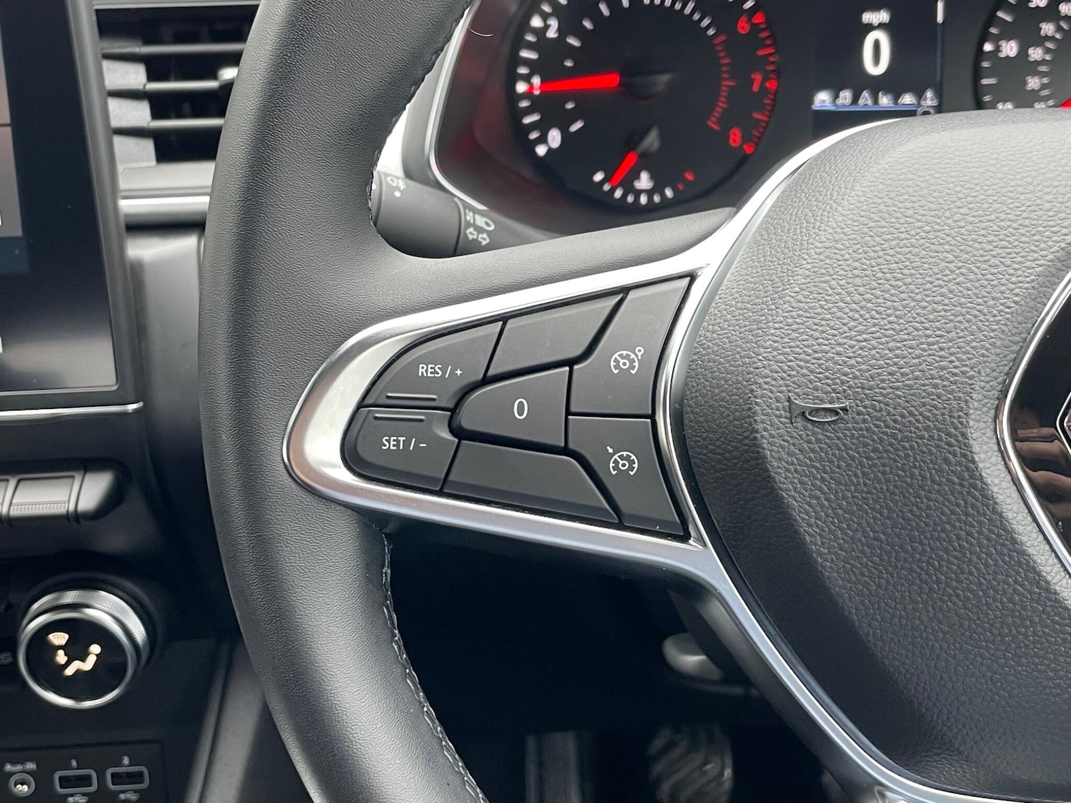 Used Renault Captur 2022 for sale - 77538335: Photo 41