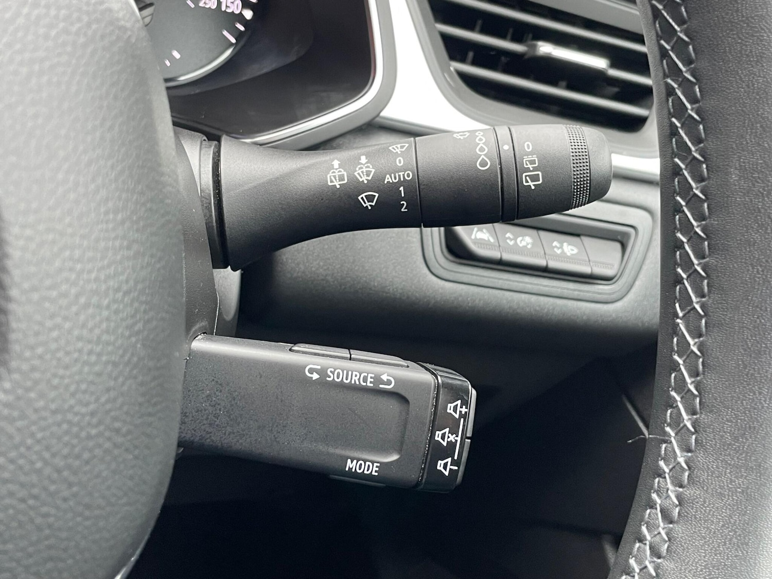 Used Renault Captur 2022 for sale - 77538335: Photo 45