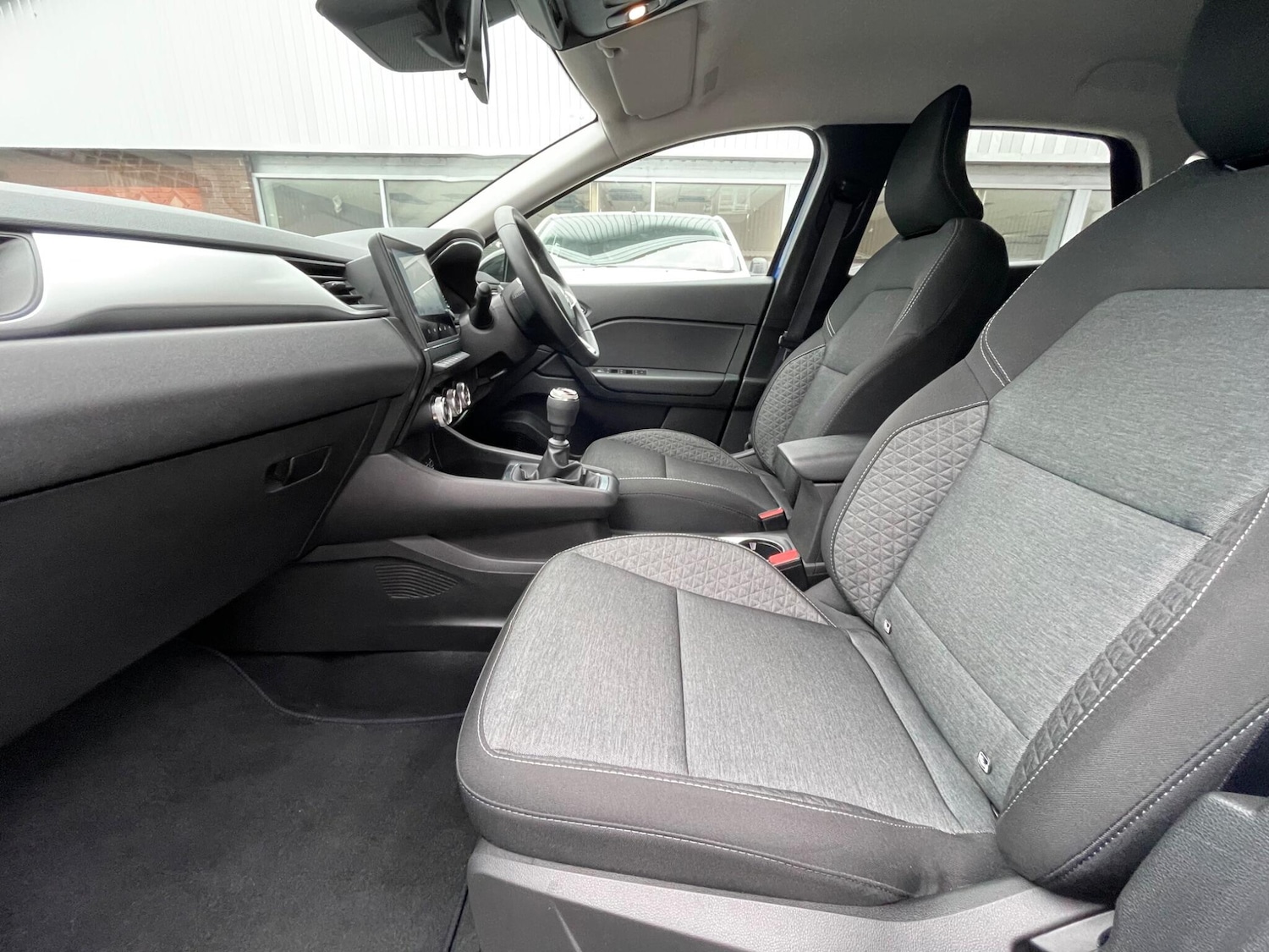 Used Renault Captur 2022 for sale - 77538335: Photo 57