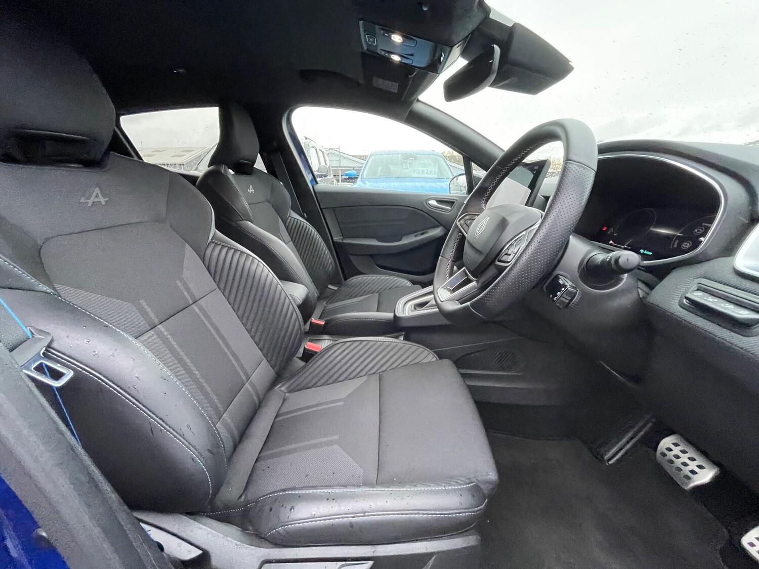 Used Renault Clio 2024 for sale - 76512349: Photo 39