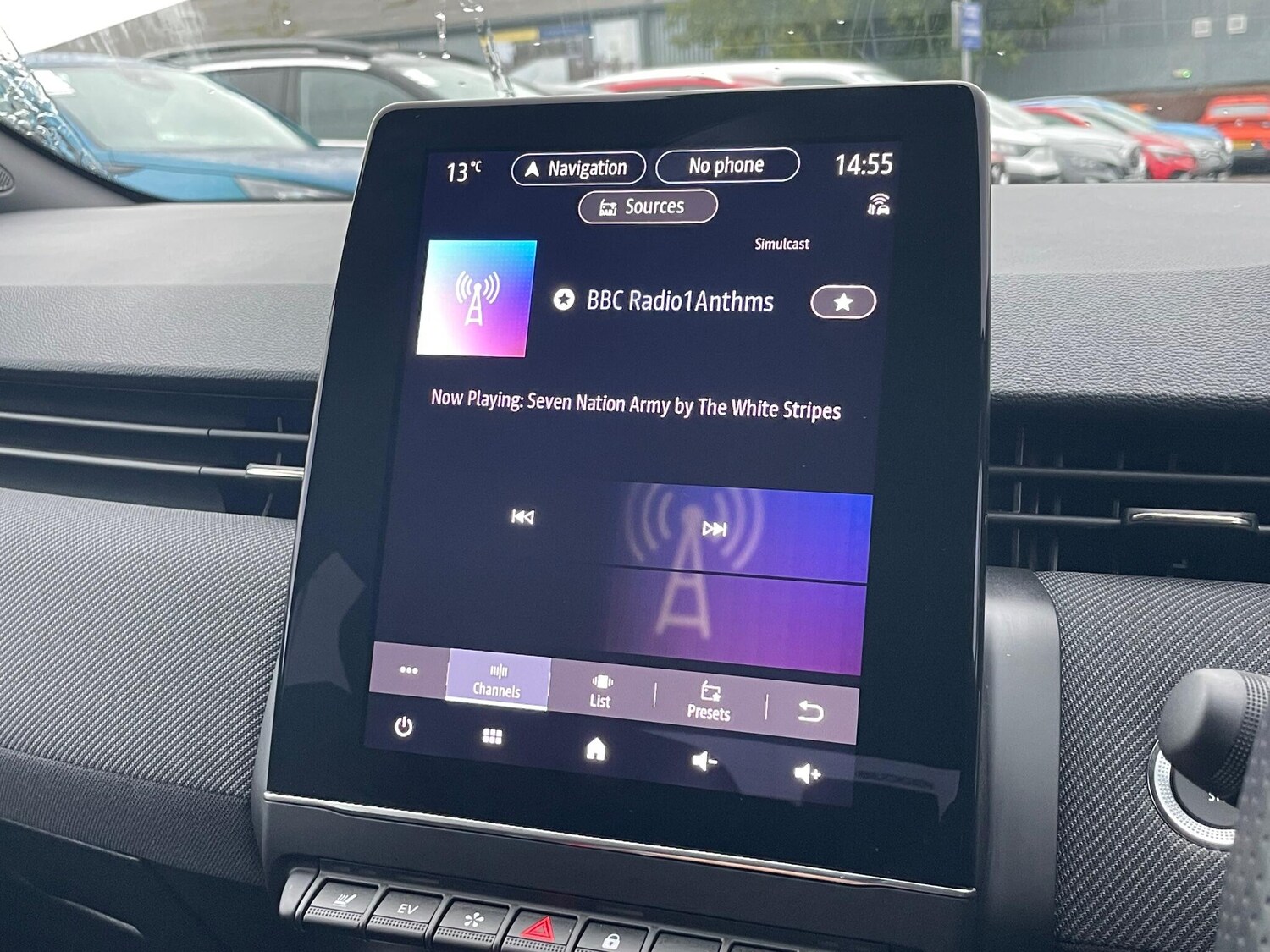 Used Renault Clio 2024 for sale - 76512349: Photo 53