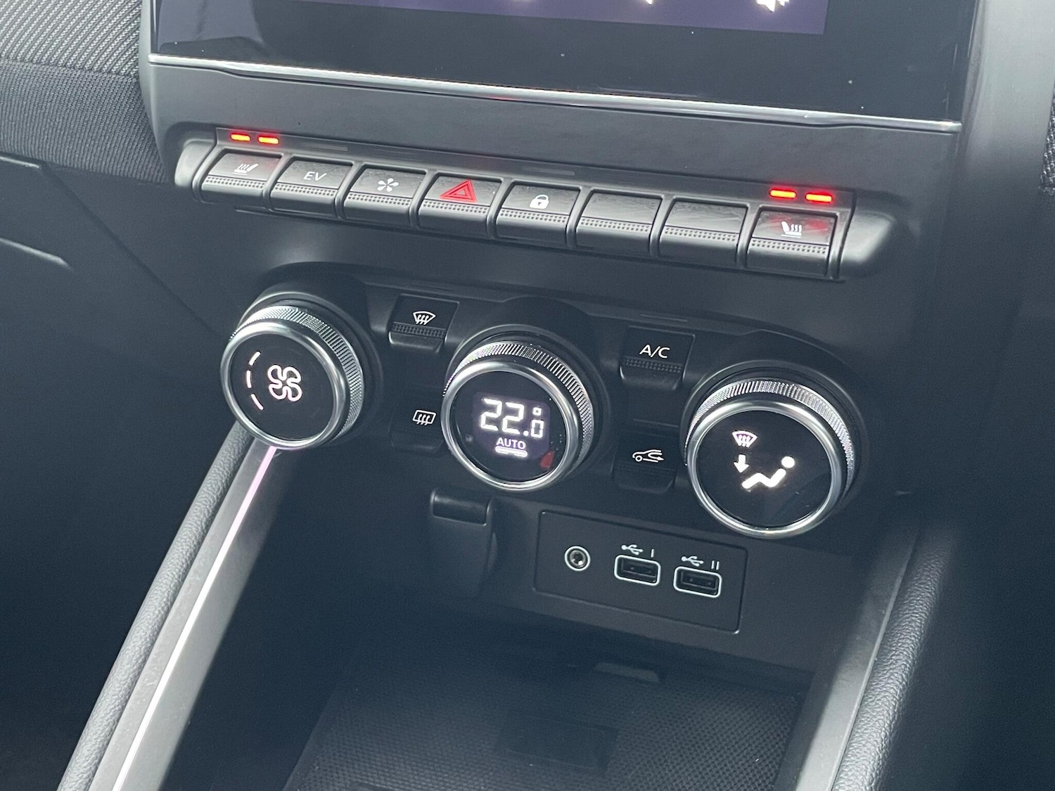 Used Renault Clio 2024 for sale - 76512349: Photo 58