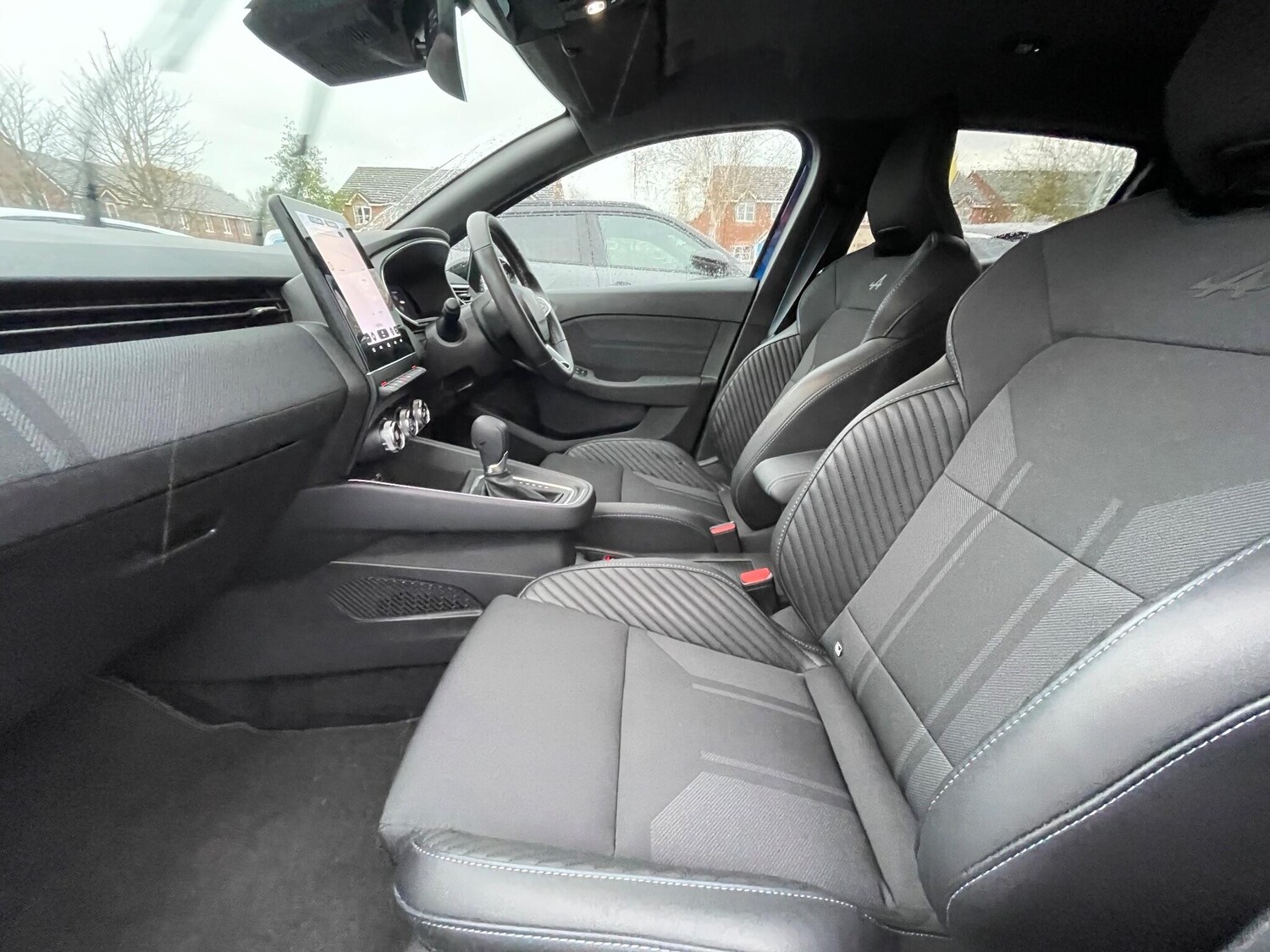 Used Renault Clio 2024 for sale - 76512349: Photo 64