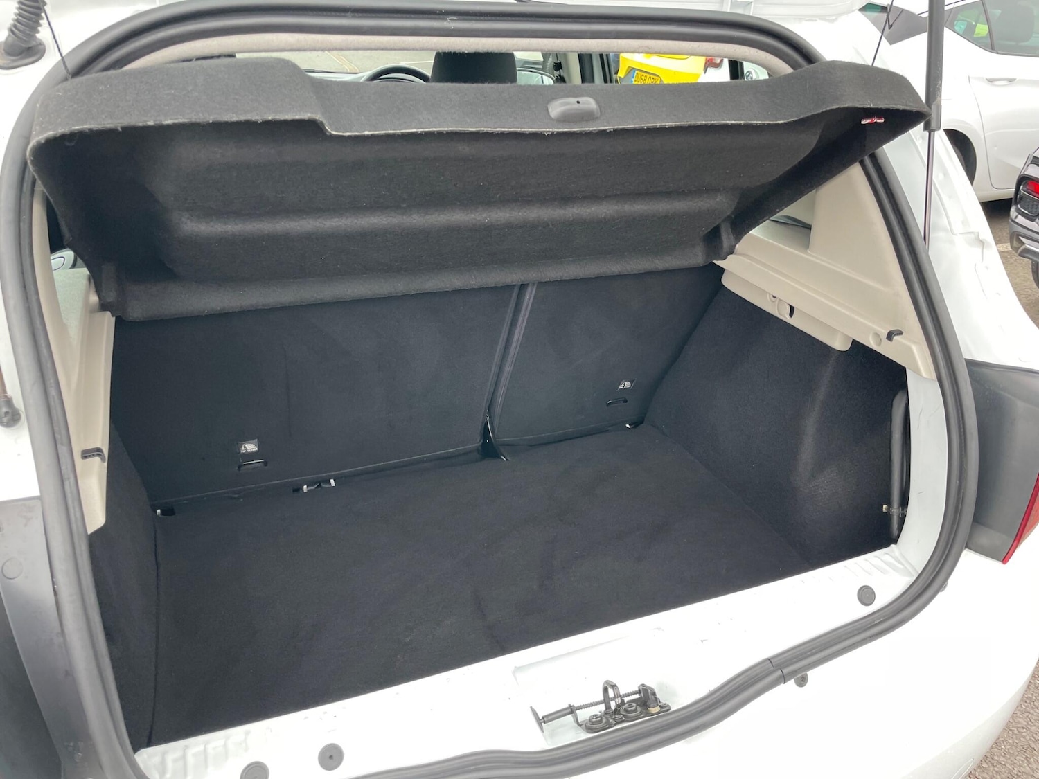 Used Dacia Sandero Stepway 2019 for sale - 76715378: Photo 29