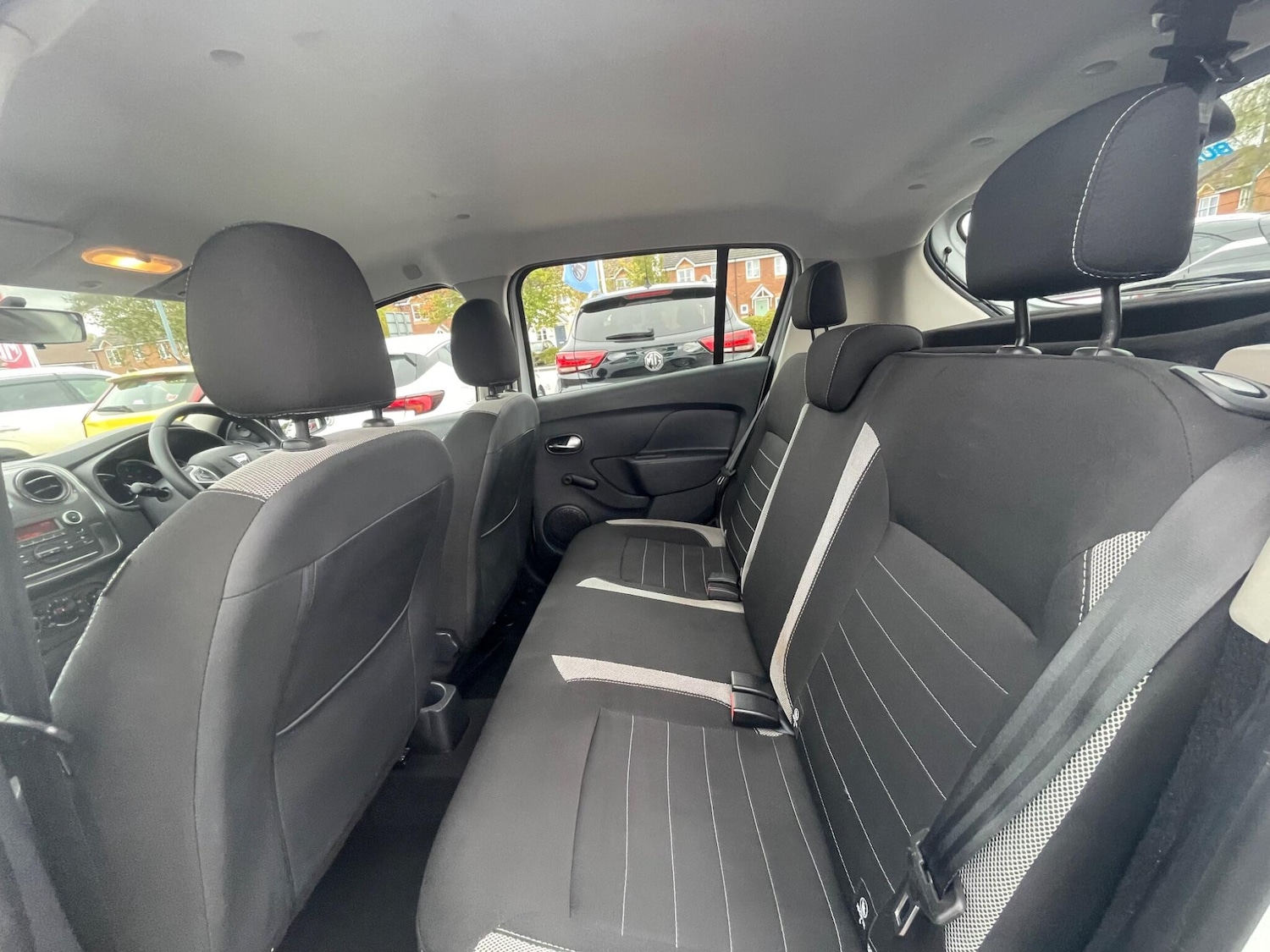 Used Dacia Sandero Stepway 2019 for sale - 76715378: Photo 47