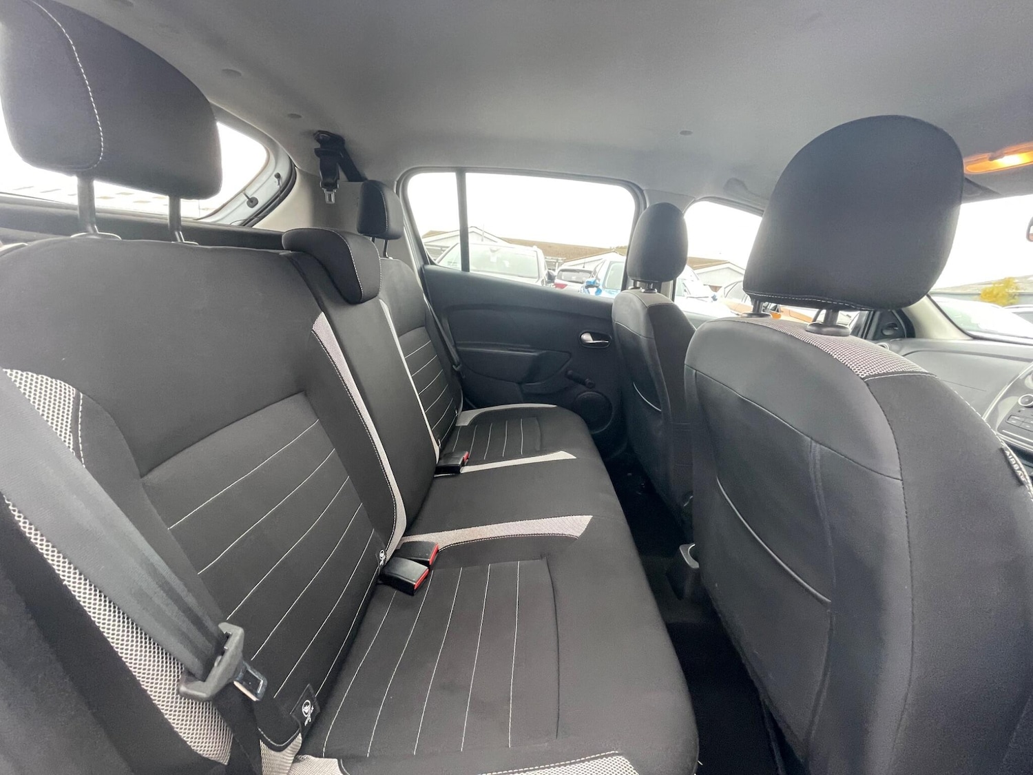 Used Dacia Sandero Stepway 2019 for sale - 76715378: Photo 50