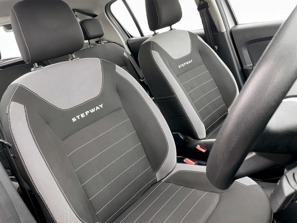 Used Dacia Sandero Stepway 2019 for sale - 76715378: Photo 8