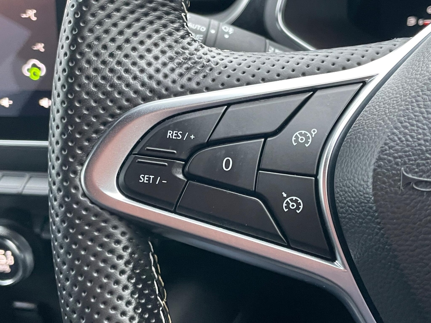 Used Renault Captur 2024 for sale - 77290579: Photo 36