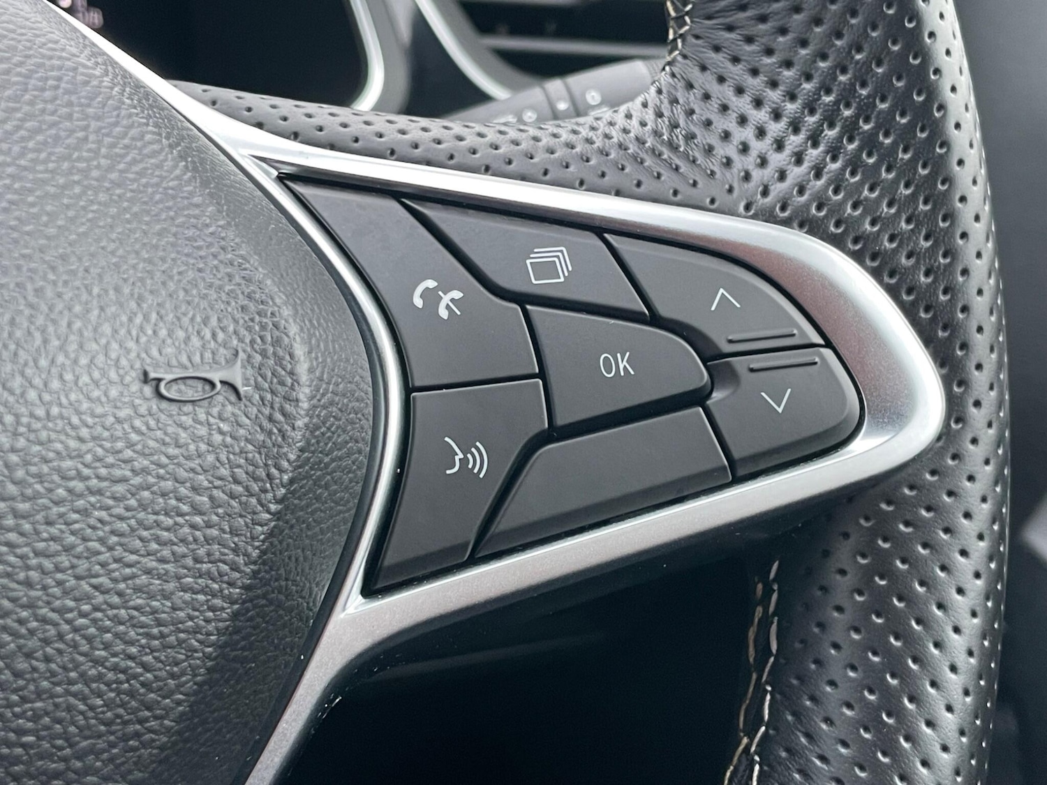 Used Renault Captur 2024 for sale - 77290579: Photo 38