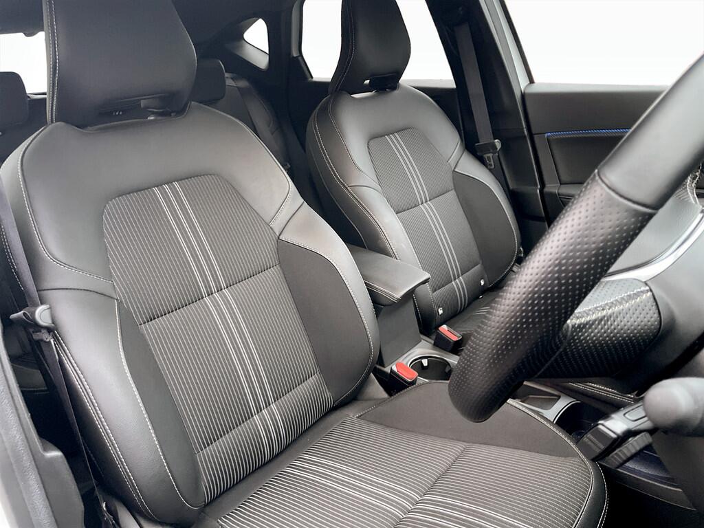 Used Renault Captur 2024 for sale - 77290579: Photo 9