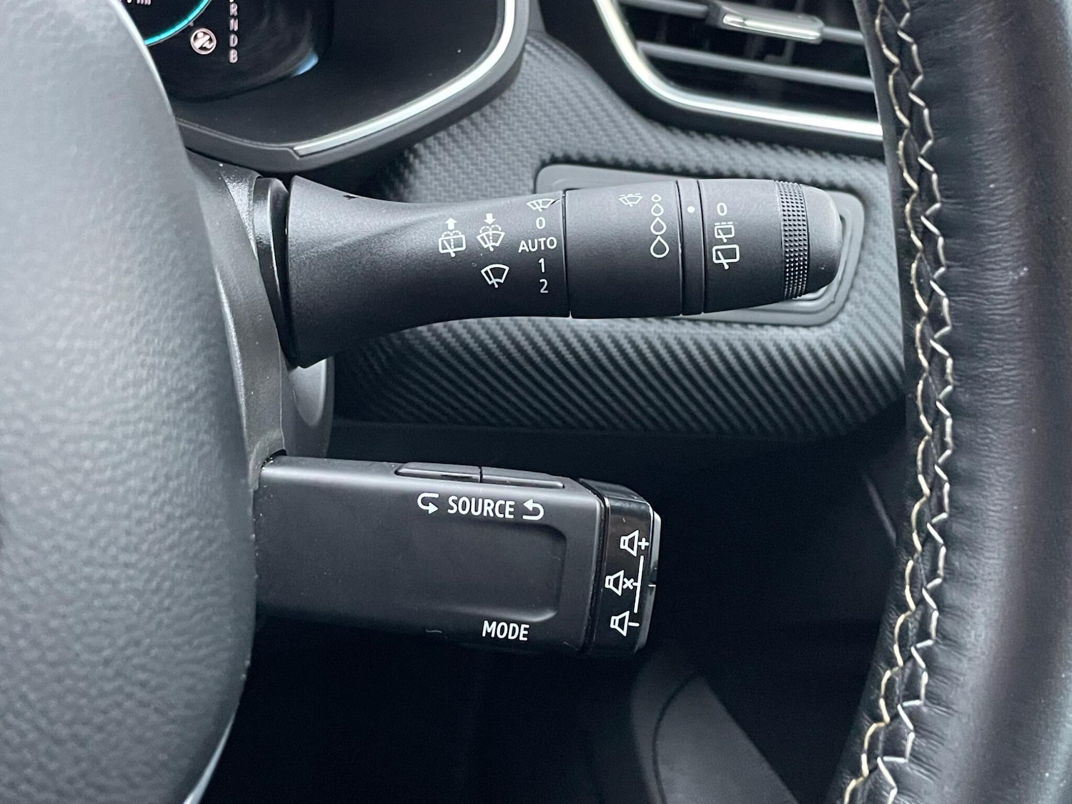 Used Renault Clio 2023 for sale - 77538068: Photo 45