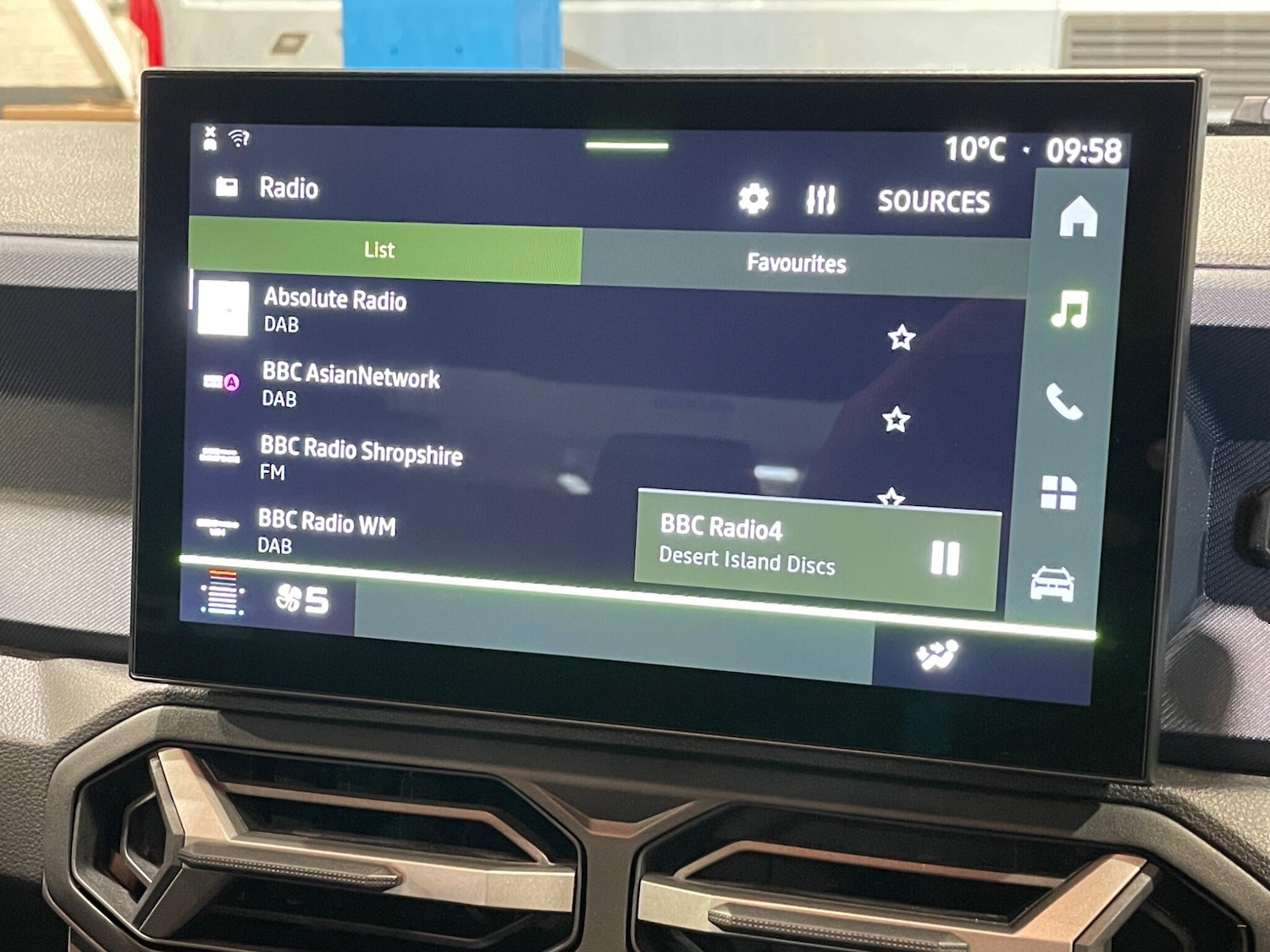 Used Dacia Duster 2024 for sale - 77574730: Photo 45