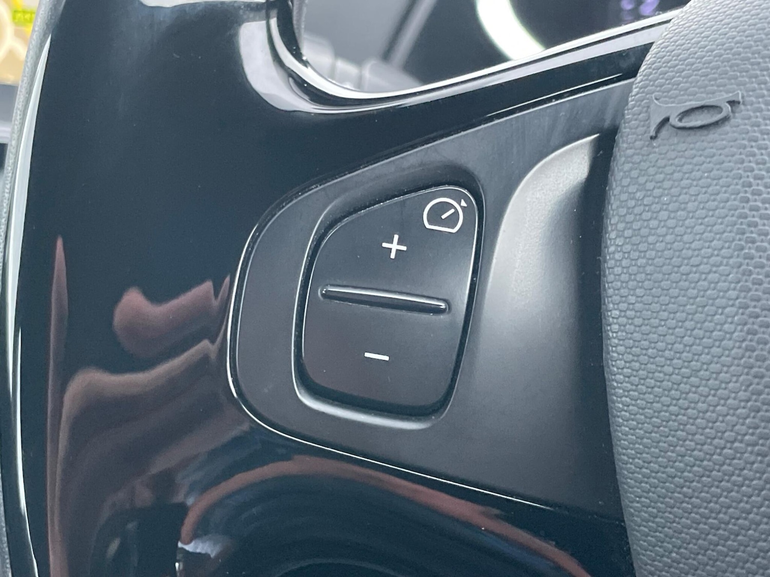 Used Renault Clio 2014 for sale - 76512839: Photo 33