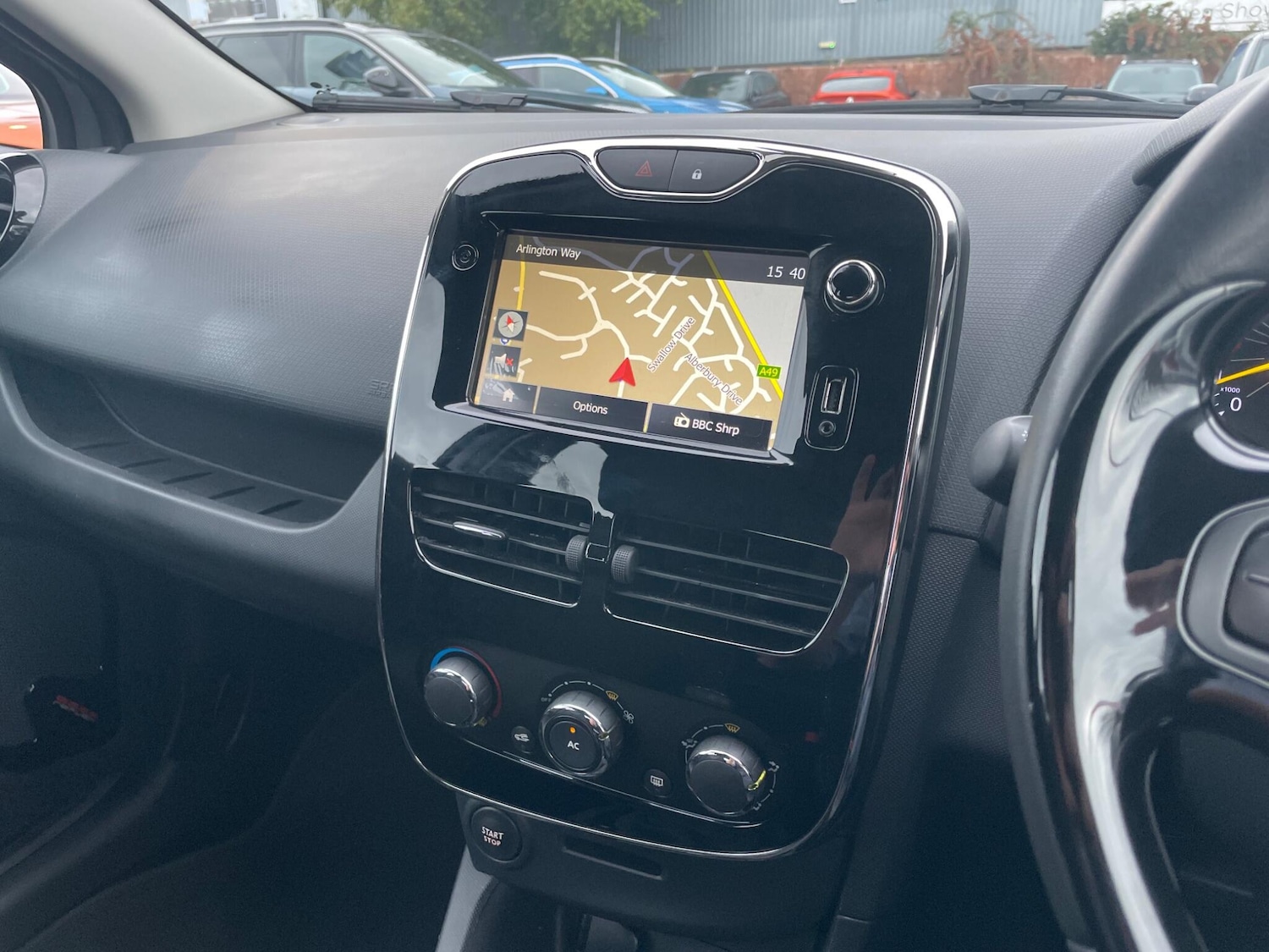 Used Renault Clio 2014 for sale - 76512839: Photo 38