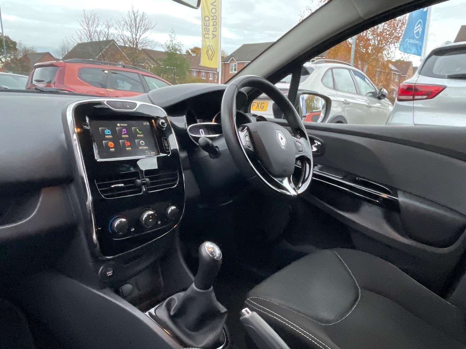 Used Renault Clio 2014 for sale - 76512839: Photo 46