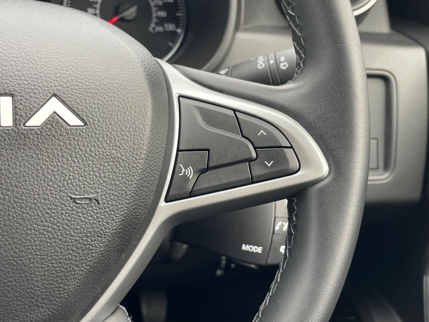 Used Dacia Duster 2023 for sale - 76246869: Photo 41