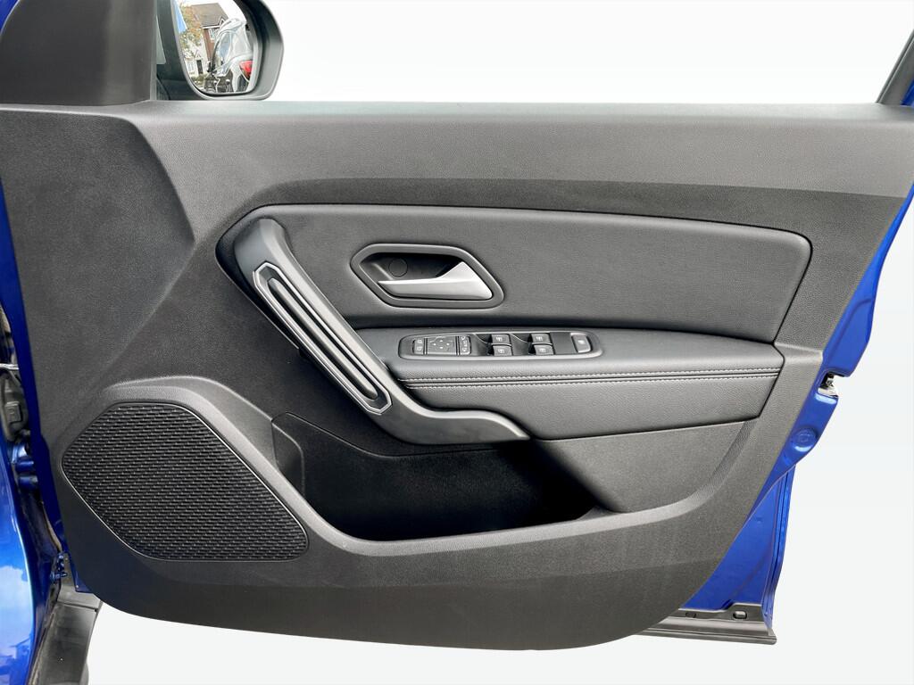 Used Dacia Duster 2023 for sale - 76246869: Photo 8