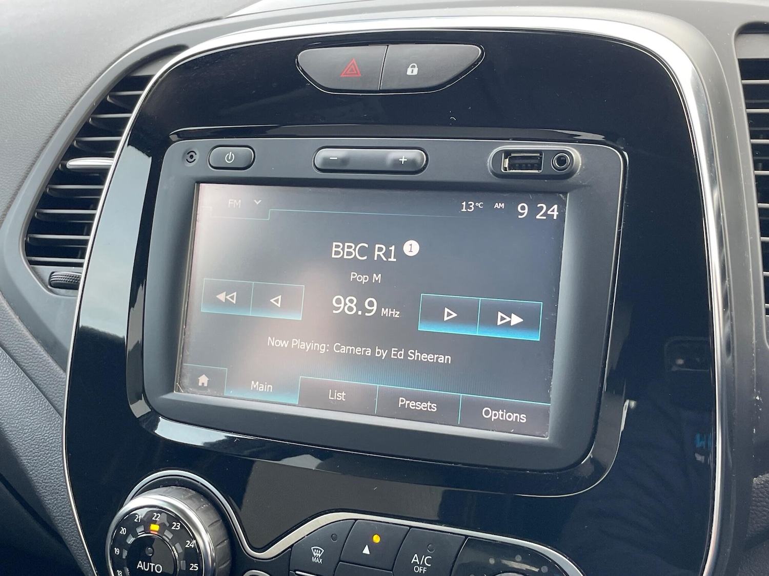 Used Renault Captur 2018 for sale - 76377216: Photo 39