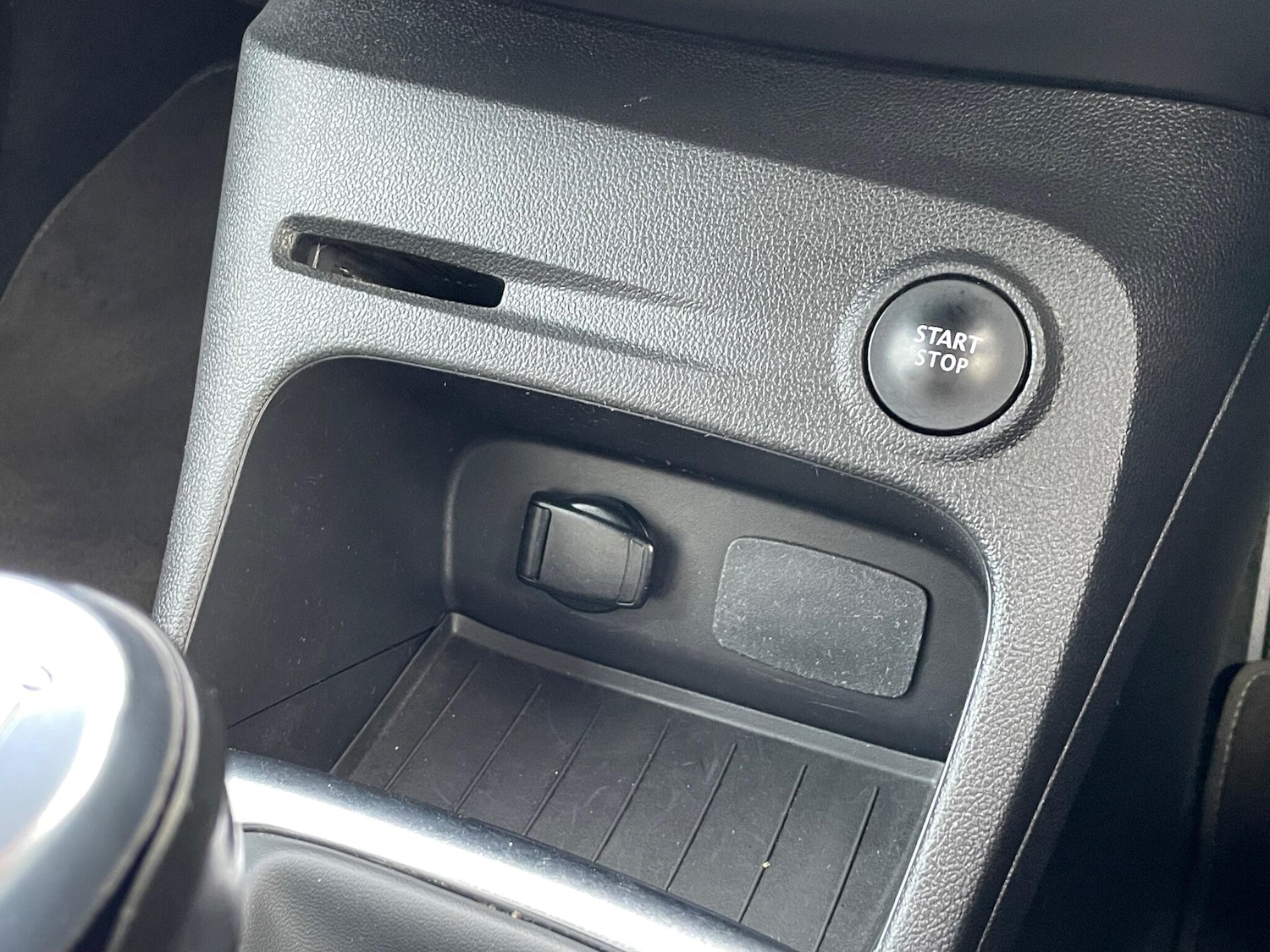 Used Renault Captur 2018 for sale - 76377216: Photo 42