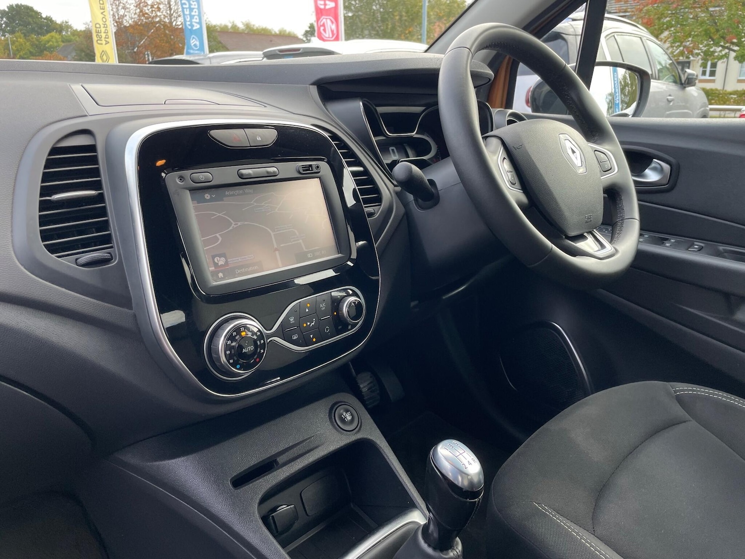 Used Renault Captur 2018 for sale - 76377216: Photo 44