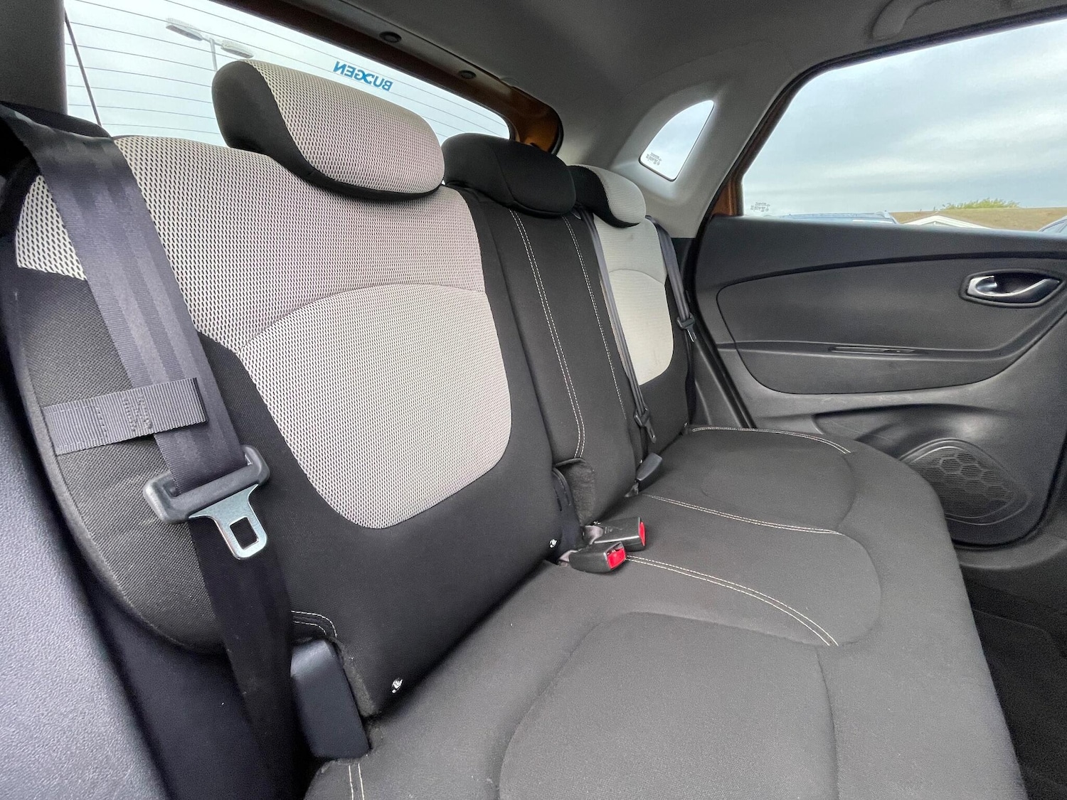 Used Renault Captur 2018 for sale - 76377216: Photo 50