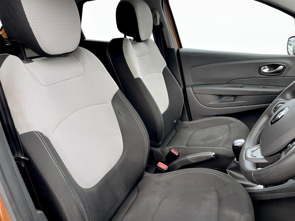 Used Renault Captur 2018 for sale - 76377216: Photo 9